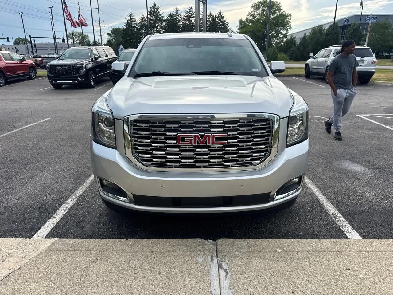 gmc yukon xl 2020 1GKS1HKJ1LR185691 image gmc yukon xl 2020 1GKS1HKJ1LR185691 image